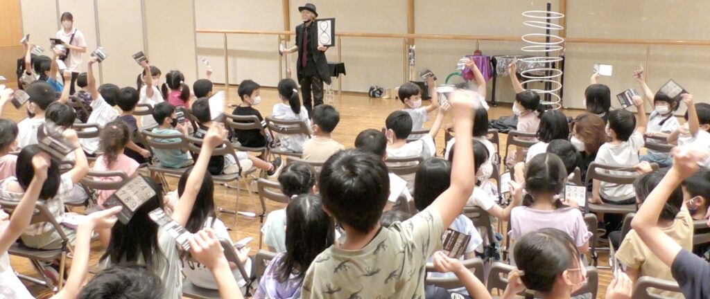 子供会で出張マジックショー